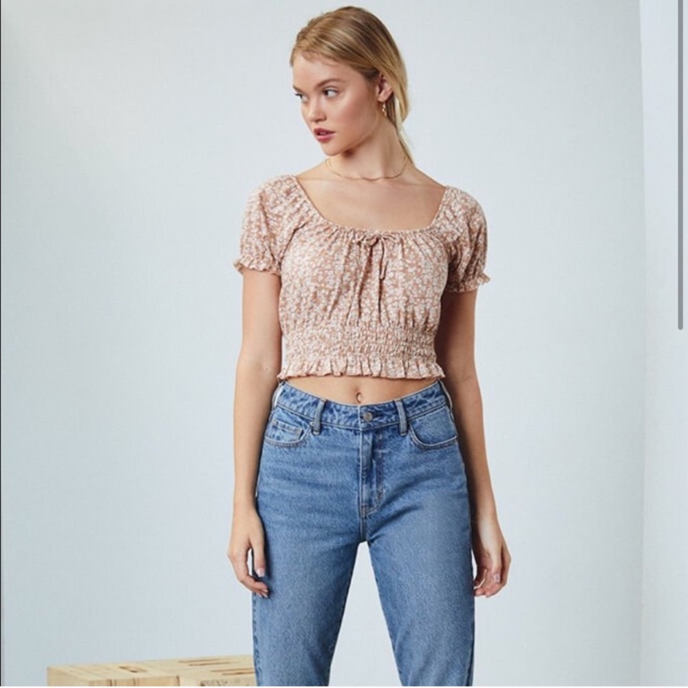Pacsun crop top scrunch shirt